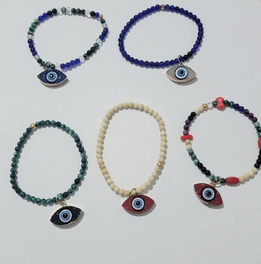 Charm eye bracelet